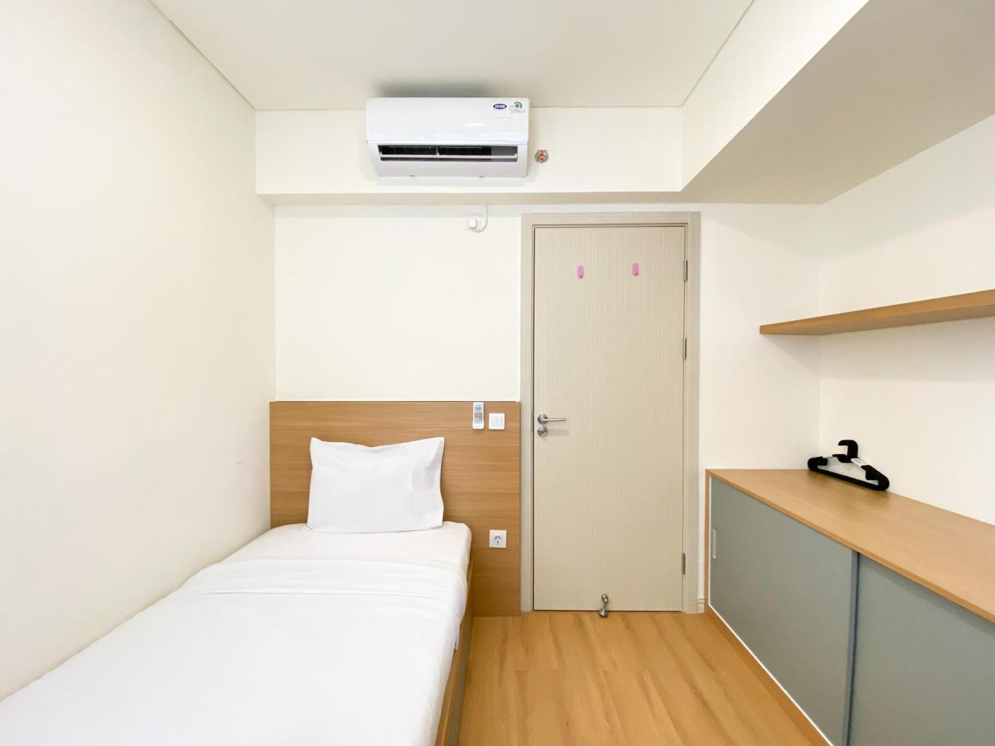 Comfort Living And Warm 3Br At Meikarta Apartment By Travelio Cikarang Exteriör bild